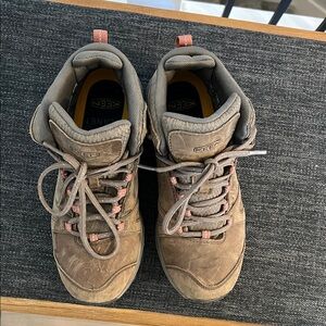 Keen Tan Outdoor Boots